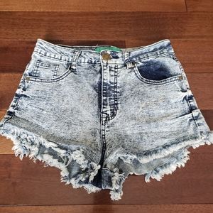🌞 Ultra high-rise acid wash shorts